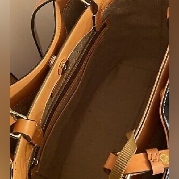 NWOT Dooney and Bourke | Flynn Patent Leather Shoulder Bag - Picture 5 of 13